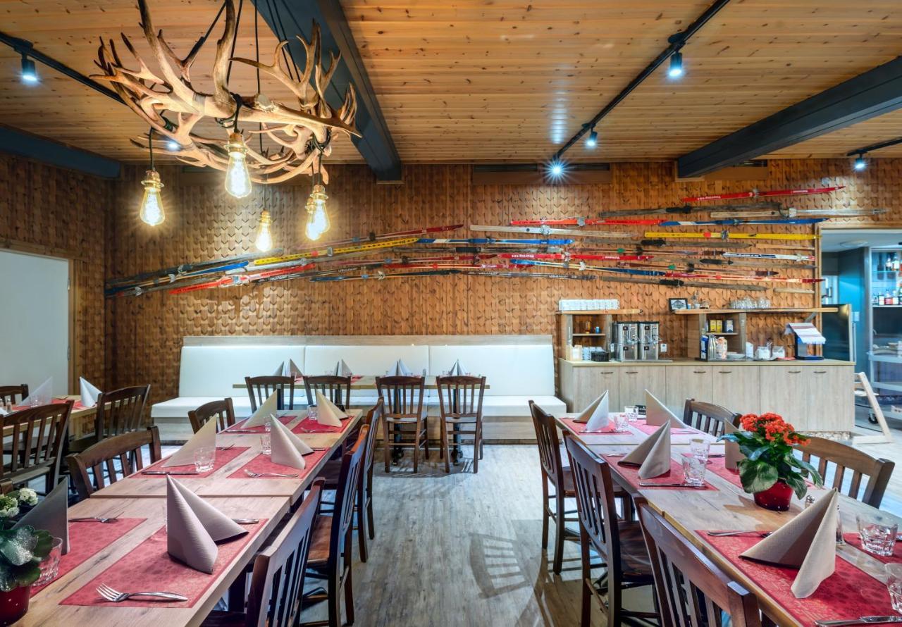 Jeris Lakeside Resort Муонио Екстериор снимка
