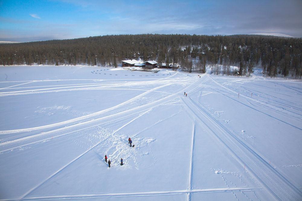 Jeris Lakeside Resort Муонио Екстериор снимка